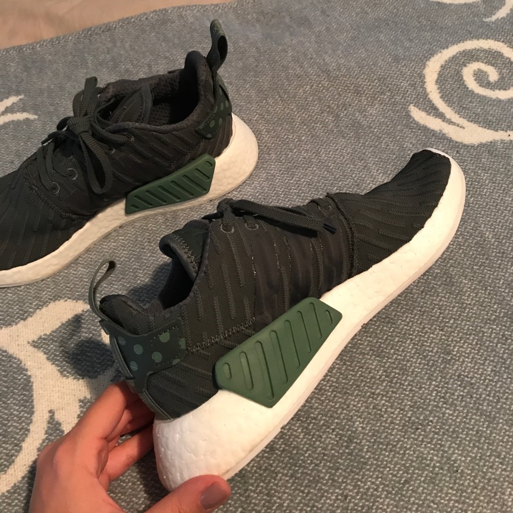 Adidas NMD R2